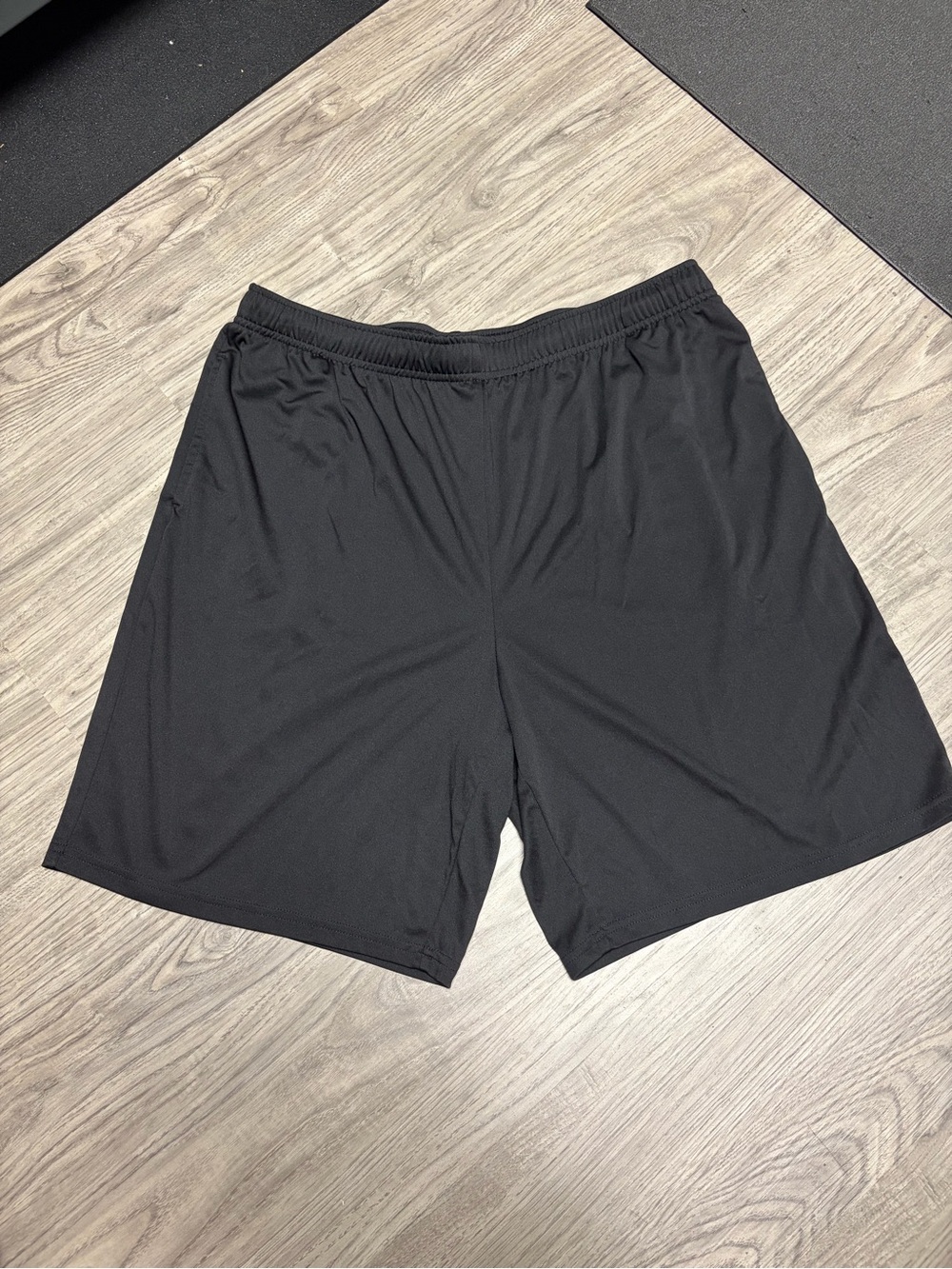 tek gear Men's Black Athletic Performance Shorts